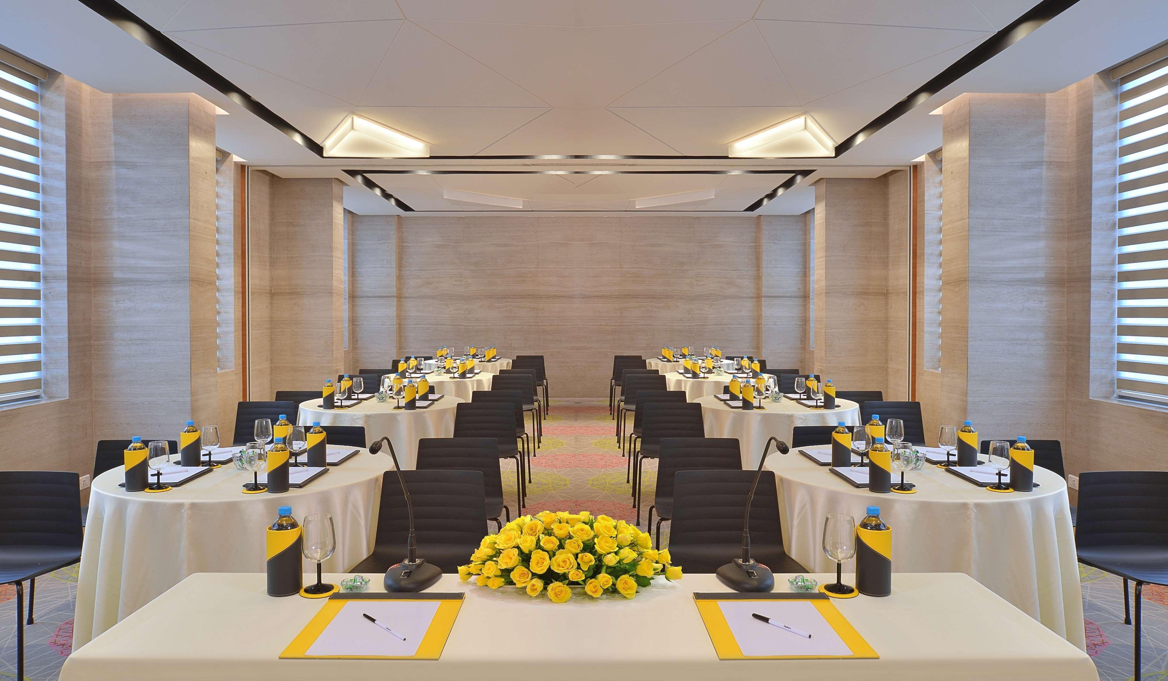 Radisson Bengaluru City Center Luaran gambar