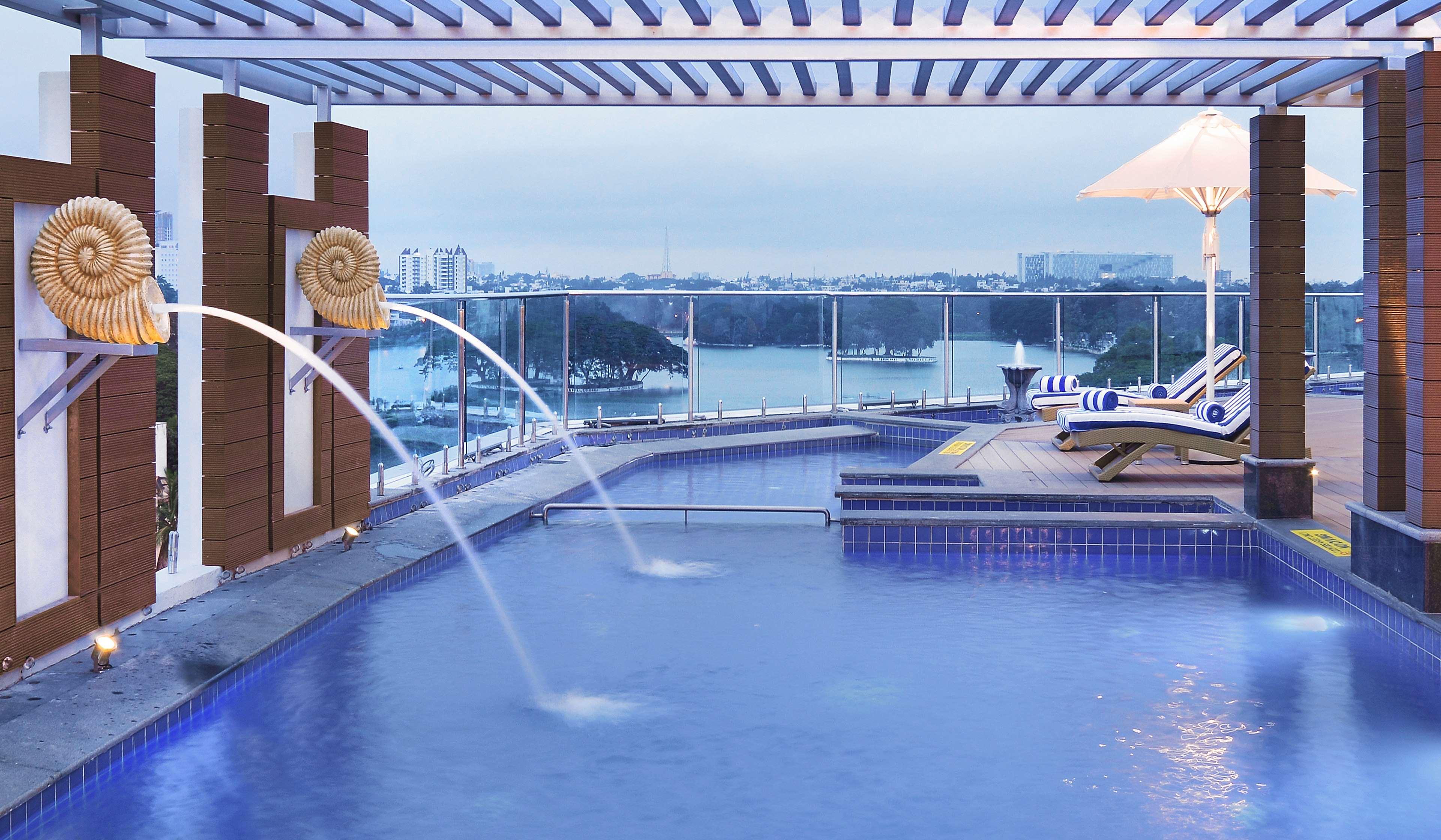 Radisson Bengaluru City Center Luaran gambar